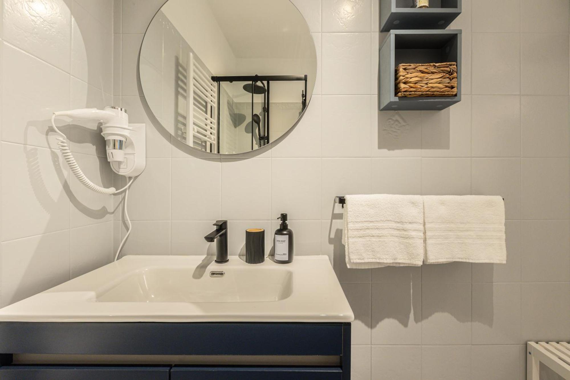 Piazza Unita D'Italia - Jr Suite Con Ac - Wi Fi - Park Convenzionato ترييستي المظهر الخارجي الصورة